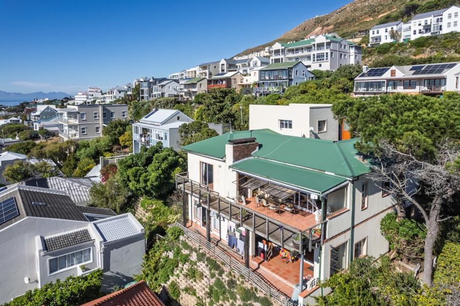 4 Bedroom Property for Sale in Simons Town Western Cape